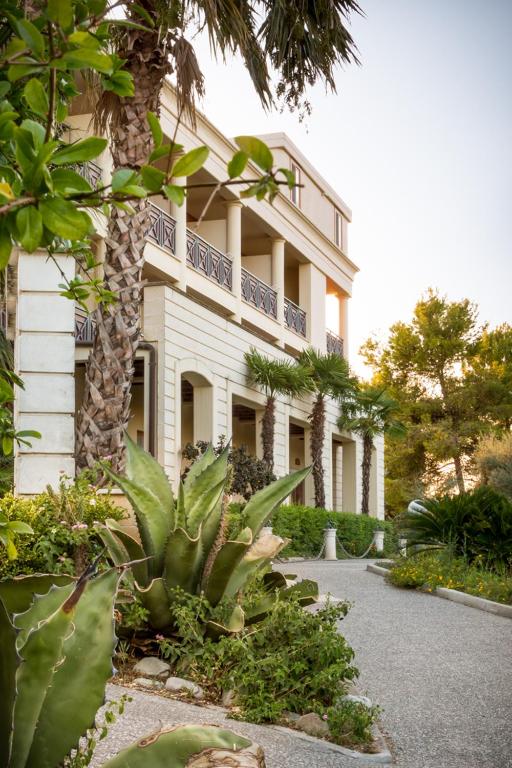 Приказна почивка в Пулия: Akiris Resort Premium 4* -  с включена екскурзия на Бари